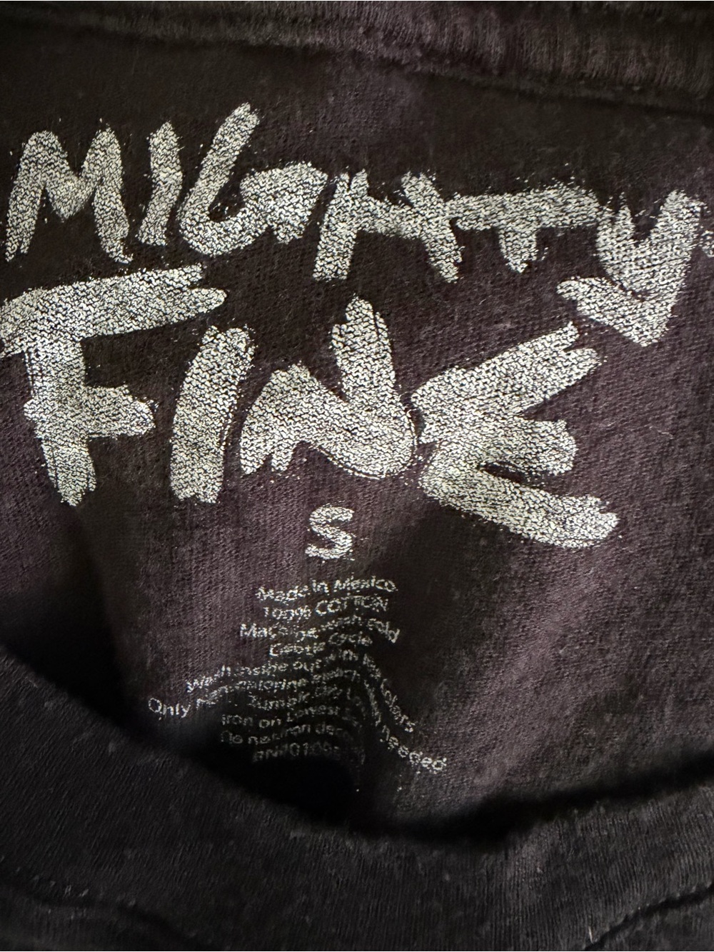 Mighty Fine American McGee’s Alice shirt - Picture 3 of 3